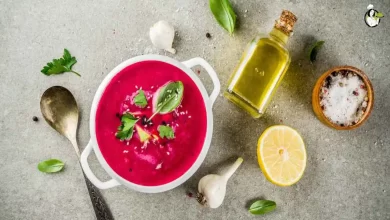 Cremige Rote-Bete-Suppe mit Sauerrahm und frischen Kräutern Gesundes Rezept